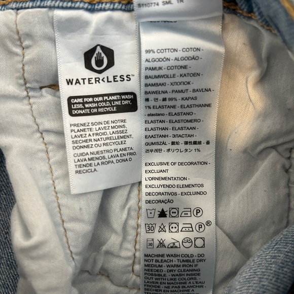 Levi’s 501 Denim Light Wash Shorts W27 - Picture 9 of 10